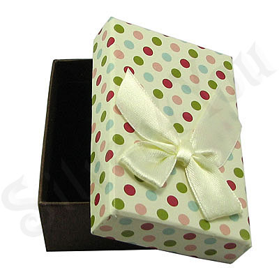 Cutie set cu fundita crem - BG6029 Cutie set cu fundita crem - BG6029